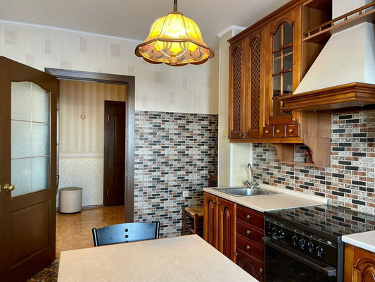 Продам двухкомнатную (2-комн.) квартиру, Байкальская ул, 3421, Иркутск г