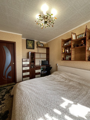 Продам трехкомнатную (3-комн.) квартиру, Пролетарская ул, 4, Пенза г
