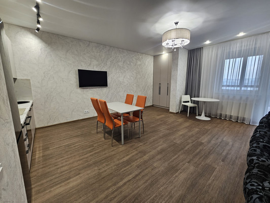Продам однокомнатную (1-комн.) квартиру, Оренбургский Тракт ул, 8д, Казань г
