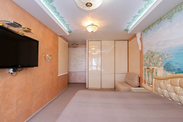 Продам многокомнатную квартиру, Чернышевского ул, 15кА, Пермь г