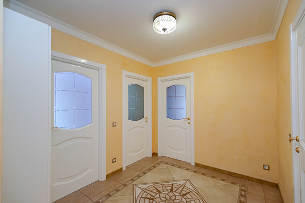 Продам многокомнатную квартиру, Чернышевского ул, 15кА, Пермь г
