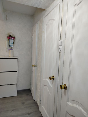 Продам двухкомнатную (2-комн.) квартиру, Попова ул, 14/32, Великий Новгород г