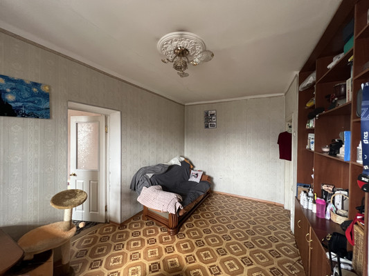 Продам двухкомнатную (2-комн.) квартиру, Кирова пр-кт, 18, Симферополь г