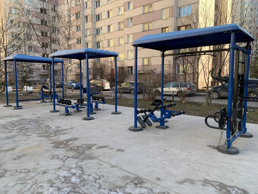 Продам трехкомнатную (3-комн.) квартиру, Школьная ул, 7, Бугры п