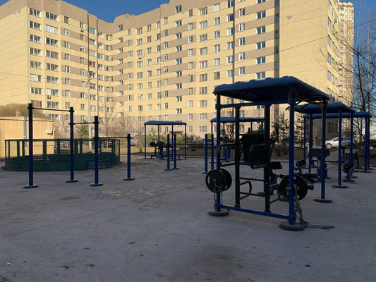 Продам трехкомнатную (3-комн.) квартиру, Школьная ул, 7, Бугры п