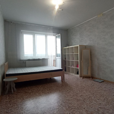 Продам однокомнатную (1-комн.) квартиру, Большая Санкт-Петербургская ул, 106к4, Великий Новгород г