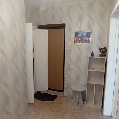 Продам однокомнатную (1-комн.) квартиру, Большая Санкт-Петербургская ул, 106к4, Великий Новгород г