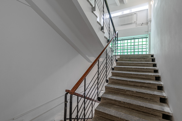 Продам офисное помещение 1 094,3 м2, Фронтовых бригад ул, 18М, Екатеринбург г