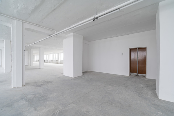 Продам офисное помещение 1 094,3 м2, Фронтовых бригад ул, 18М, Екатеринбург г