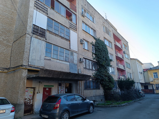 Продам двухкомнатную (2-комн.) квартиру, Тургенева ул, 14а, Симферополь г