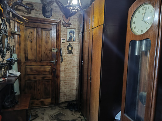 Продам двухкомнатную (2-комн.) квартиру, Тургенева ул, 14а, Симферополь г