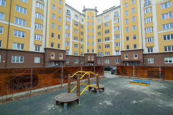 Продам трехкомнатную (3-комн.) квартиру, Невская ул, 192к1, Калининград г