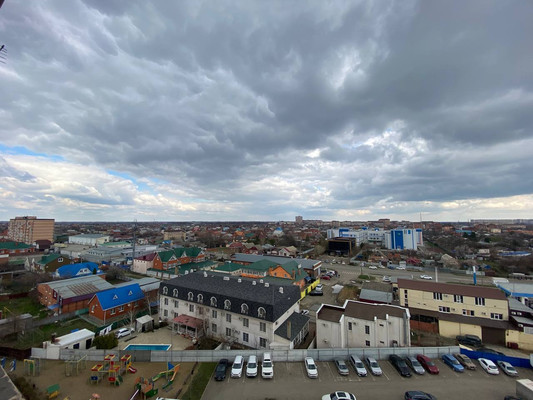 Продам однокомнатную (1-комн.) квартиру, Есаульская ул, 57, Краснодар г