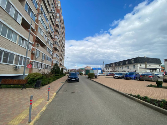 Продам однокомнатную (1-комн.) квартиру, Есаульская ул, 57, Краснодар г