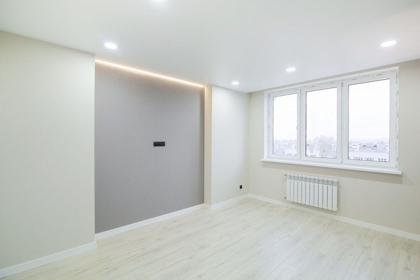 Продам двухкомнатную (2-комн.) квартиру, Крымский проезд, 2, Калининград г