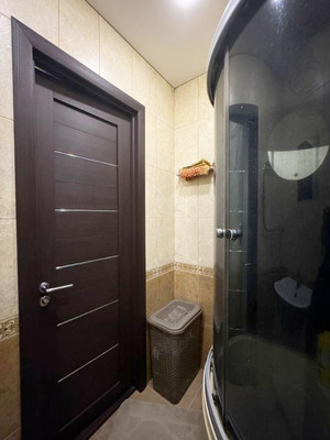 Продам двухкомнатную (2-комн.) квартиру, Фатыха Амирхана ул, 51, Казань г