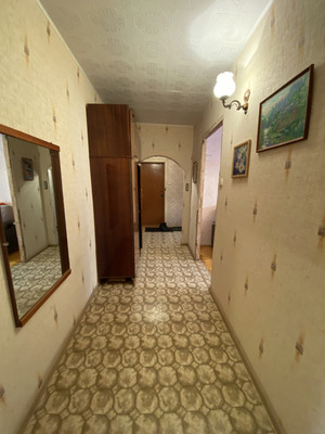Продам трехкомнатную (3-комн.) квартиру, Школьная ул, 16, Воткинск г