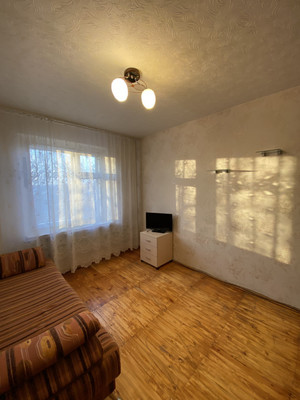 Продам трехкомнатную (3-комн.) квартиру, Школьная ул, 16, Воткинск г