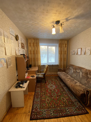 Продам трехкомнатную (3-комн.) квартиру, Школьная ул, 16, Воткинск г