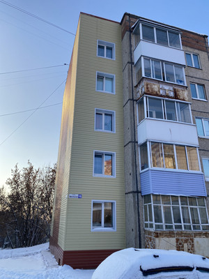 Продам трехкомнатную (3-комн.) квартиру, Школьная ул, 16, Воткинск г