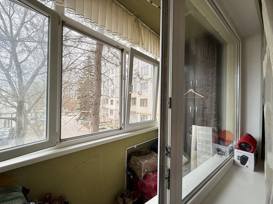 Продам двухкомнатную (2-комн.) квартиру, Марка Донского ул, 8, Симферополь г