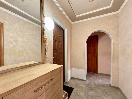 Продам двухкомнатную (2-комн.) квартиру, Марка Донского ул, 8, Симферополь г