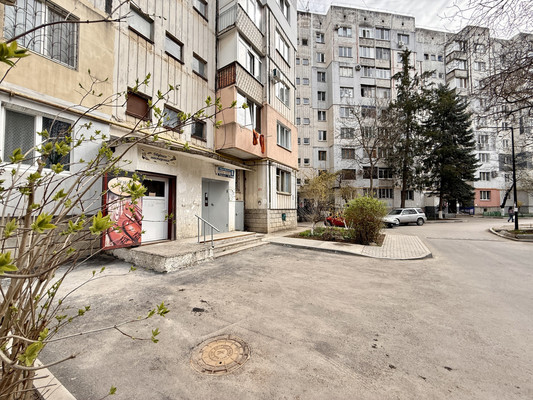 Продам двухкомнатную (2-комн.) квартиру, Марка Донского ул, 8, Симферополь г