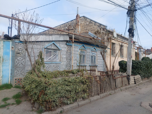 Продам двухкомнатную (2-комн.) квартиру, Генерал-майора П.П.Яременко ул, 32, Симферополь г