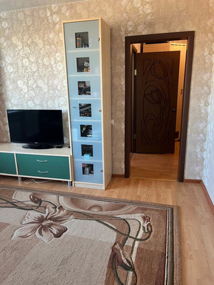Продам трехкомнатную (3-комн.) квартиру, Киевская ул, 179, Нижний Тагил г