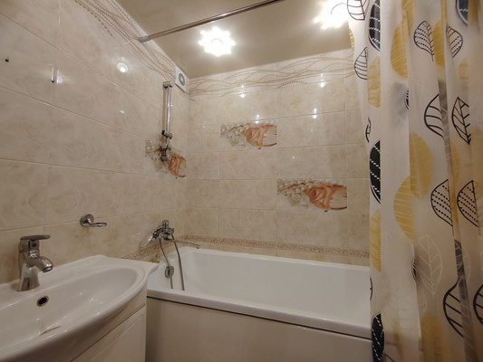 Продам трехкомнатную (3-комн.) квартиру, Киевская ул, 179, Нижний Тагил г