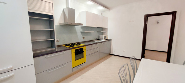 Продам трехкомнатную (3-комн.) квартиру, Хороводная ул, 50, Казань г
