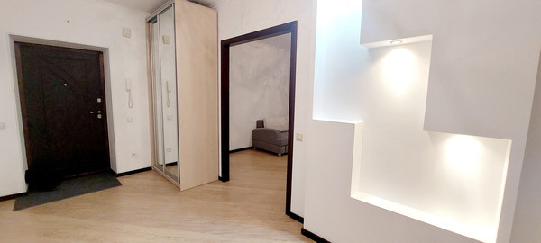 Продам трехкомнатную (3-комн.) квартиру, Хороводная ул, 50, Казань г