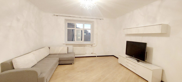 Продам трехкомнатную (3-комн.) квартиру, Хороводная ул, 50, Казань г