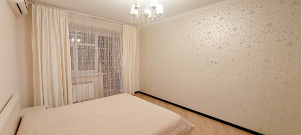 Продам трехкомнатную (3-комн.) квартиру, Хороводная ул, 50, Казань г