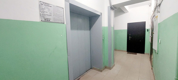 Продам трехкомнатную (3-комн.) квартиру, Хороводная ул, 50, Казань г
