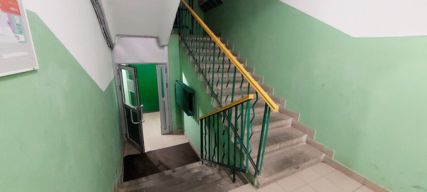 Продам трехкомнатную (3-комн.) квартиру, Хороводная ул, 50, Казань г