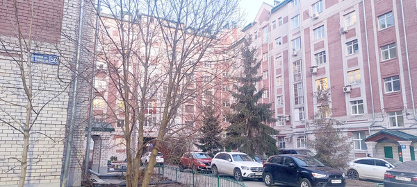 Продам трехкомнатную (3-комн.) квартиру, Хороводная ул, 50, Казань г
