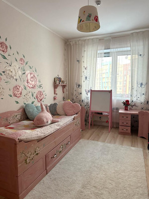Продам трехкомнатную (3-комн.) квартиру, Свободы (Мирный мкр.) ул, 3, Мирный п