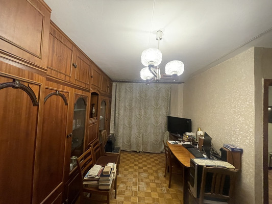 Продам однокомнатную (1-комн.) квартиру, Гаршина ул, 9Ак8, Томилино рп