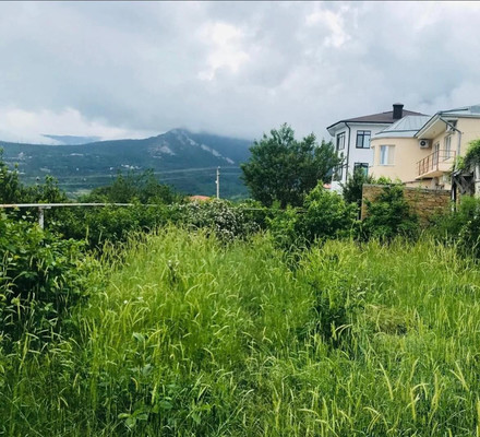 Продам участок 5 соток, имени Умера Акмоллы Адаманова ул, 29, Ялта г, 0 км от города