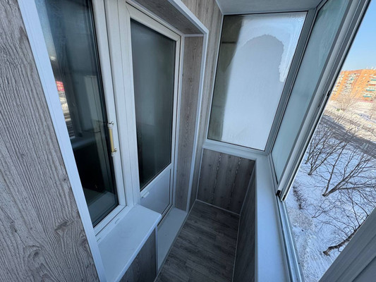 Продам трехкомнатную (3-комн.) квартиру, Первостроителей пр-кт, 15, Комсомольск-на-Амуре г