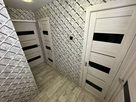 Продам трехкомнатную (3-комн.) квартиру, Первостроителей пр-кт, 15, Комсомольск-на-Амуре г