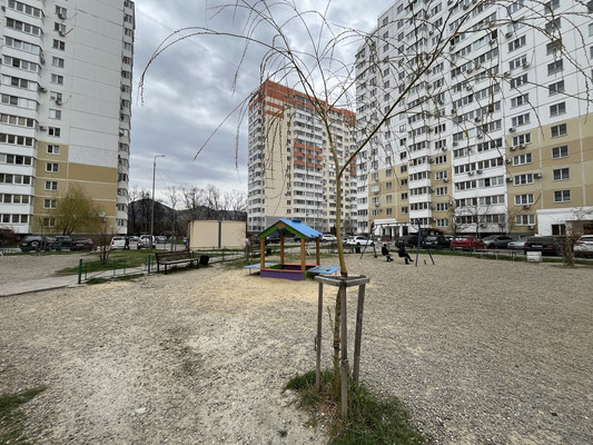 Продам однокомнатную (1-комн.) квартиру, Анапское ш, 39кВ, Новороссийск г