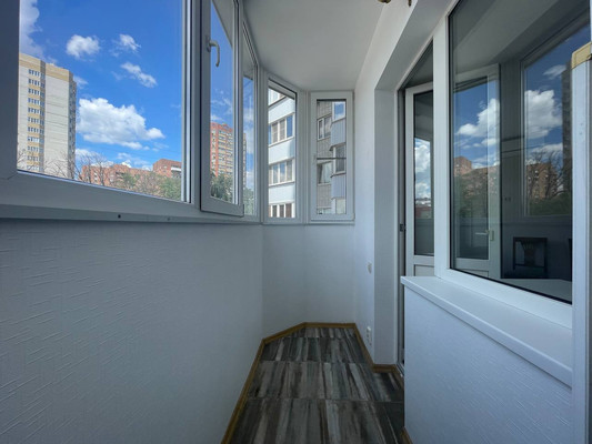 Продам двухкомнатную (2-комн.) квартиру, Малиновского ул, 74к68, Ростов-на-Дону г