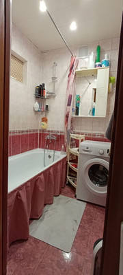 Продам трехкомнатную (3-комн.) квартиру, Дружбы ул, 4, Сурок п