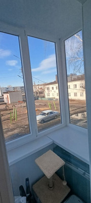 Продам трехкомнатную (3-комн.) квартиру, Дружбы ул, 4, Сурок п