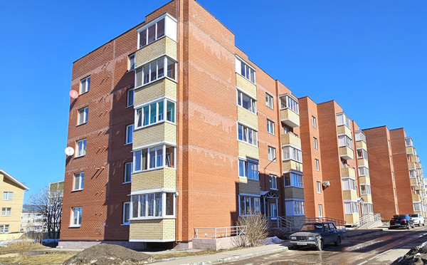 Продам трехкомнатную (3-комн.) квартиру, Парковая ул, 4А, Култаево с