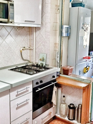 Продам двухкомнатную (2-комн.) квартиру, Гидростроителей ул, 19, Краснодар г