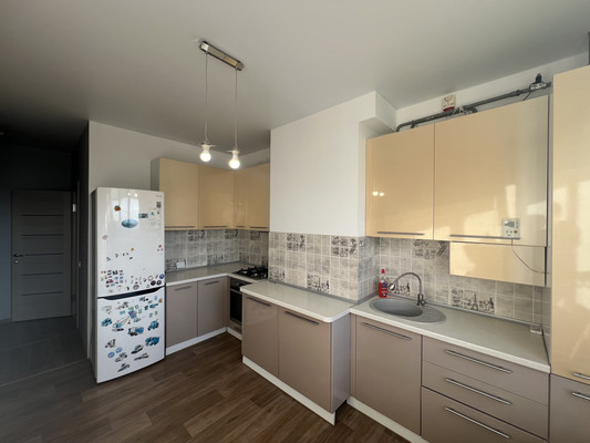 Продам однокомнатную (1-комн.) квартиру, Трубаченко ул, 14б, Симферополь г