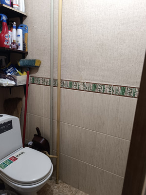 Продам трехкомнатную (3-комн.) квартиру, Николаевская ул, 4, Симферополь г
